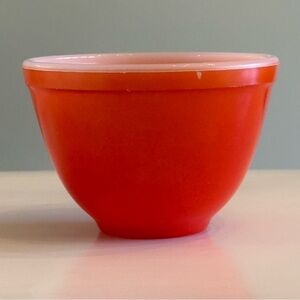 Vintage McKee Glasbake Graduated Mixing Bowl‎ Red
